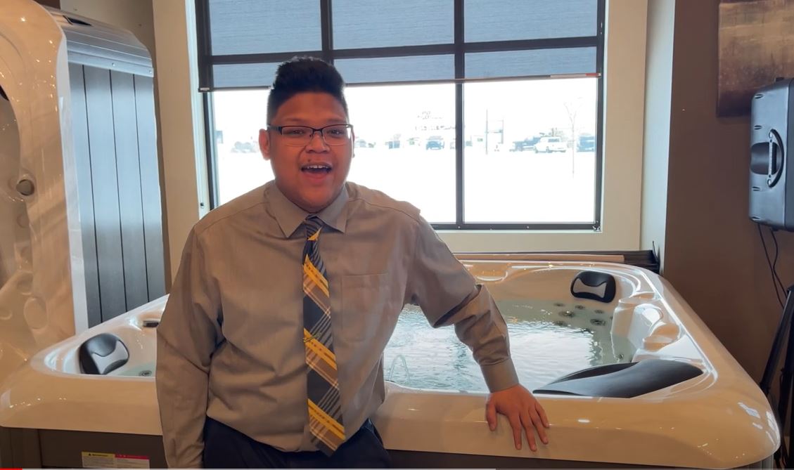 Shield hot tub to heat up DiscoverEstevan Online Auction